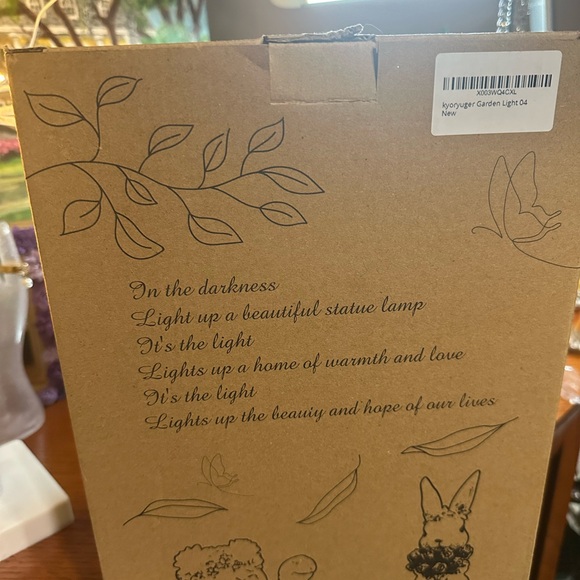 Charming Gray Cat Figurine with Butterfly Accent (solar lit) 11 inches high - Picture 9 of 10